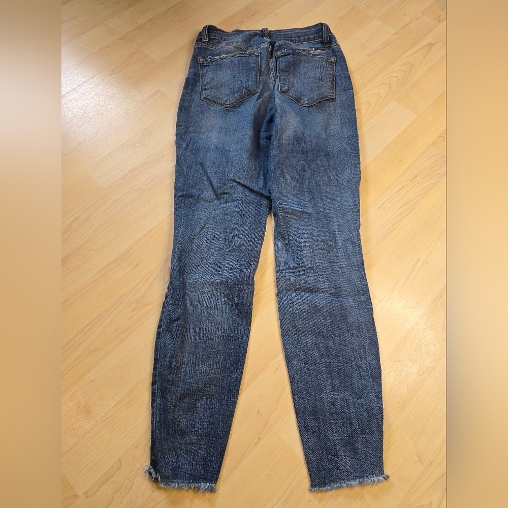 KanCan Button Fly Distressed Jeans Size 5/26 - Picture 5 of 12